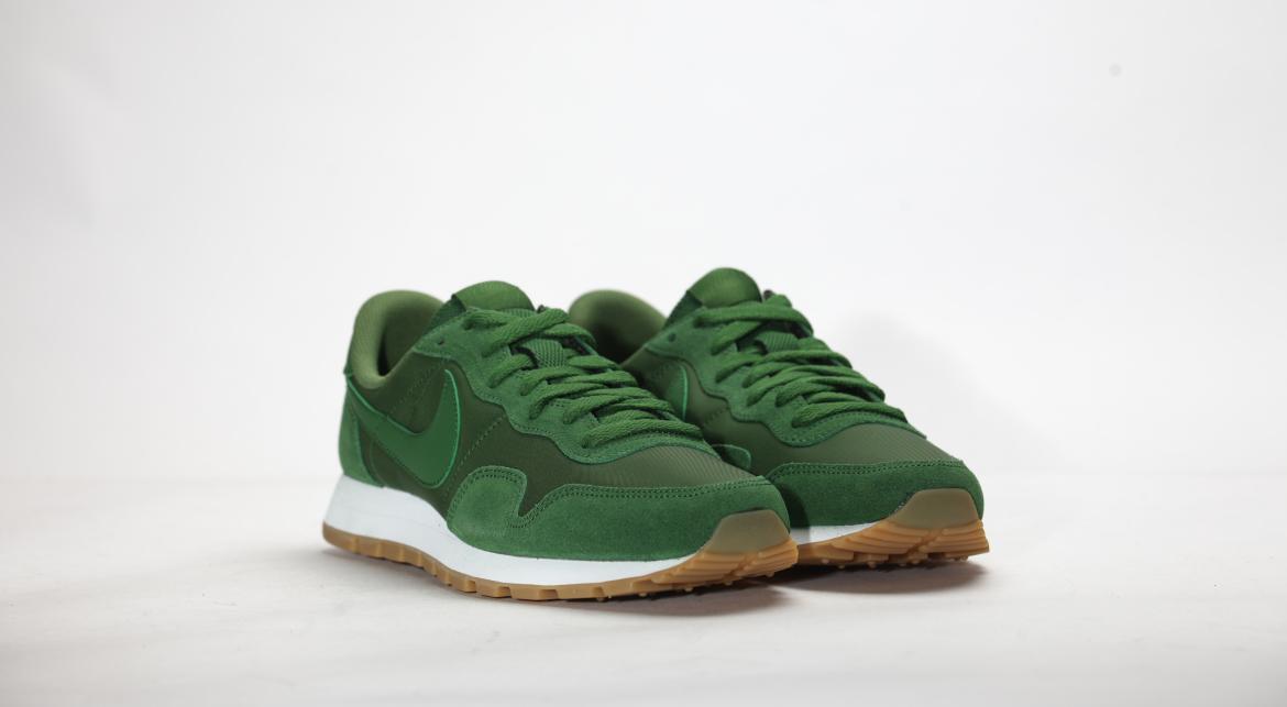 Nike Air Pegasus 83 